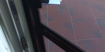 Moskitiery balkonowe