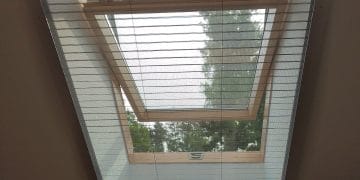 Moskitiery na okna dachowe